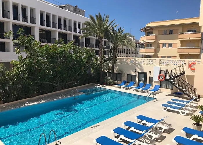 Apartamentos Jovial San Antonio Abad
